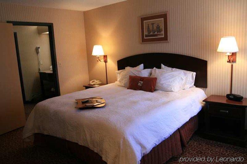 Hampton Inn Мангаттан Номер фото